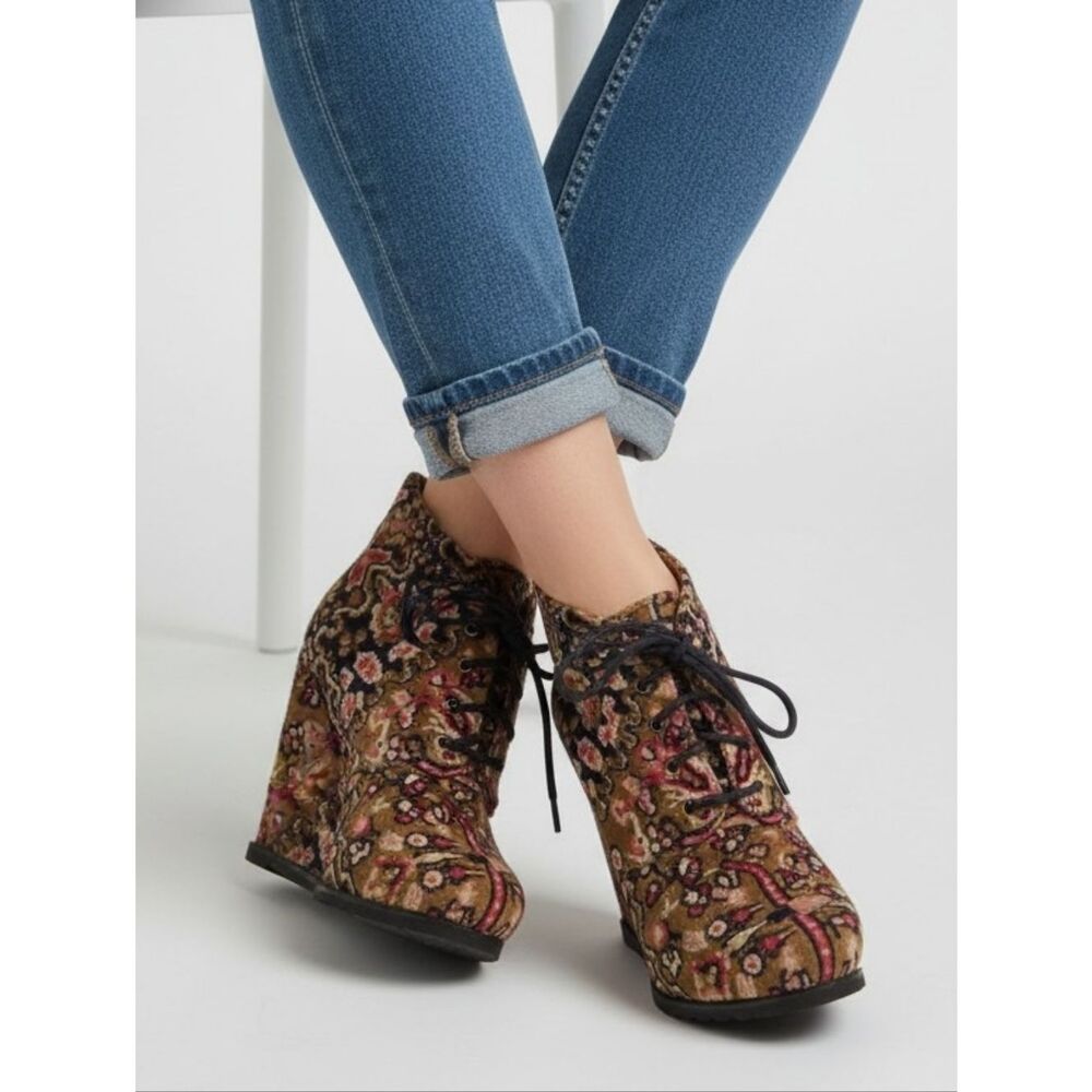 Kimchi Blue Velvet Patterned Wedge Booties